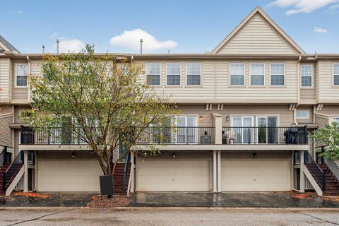 11221 Aberdeen Street NE I Blaine MN 55449