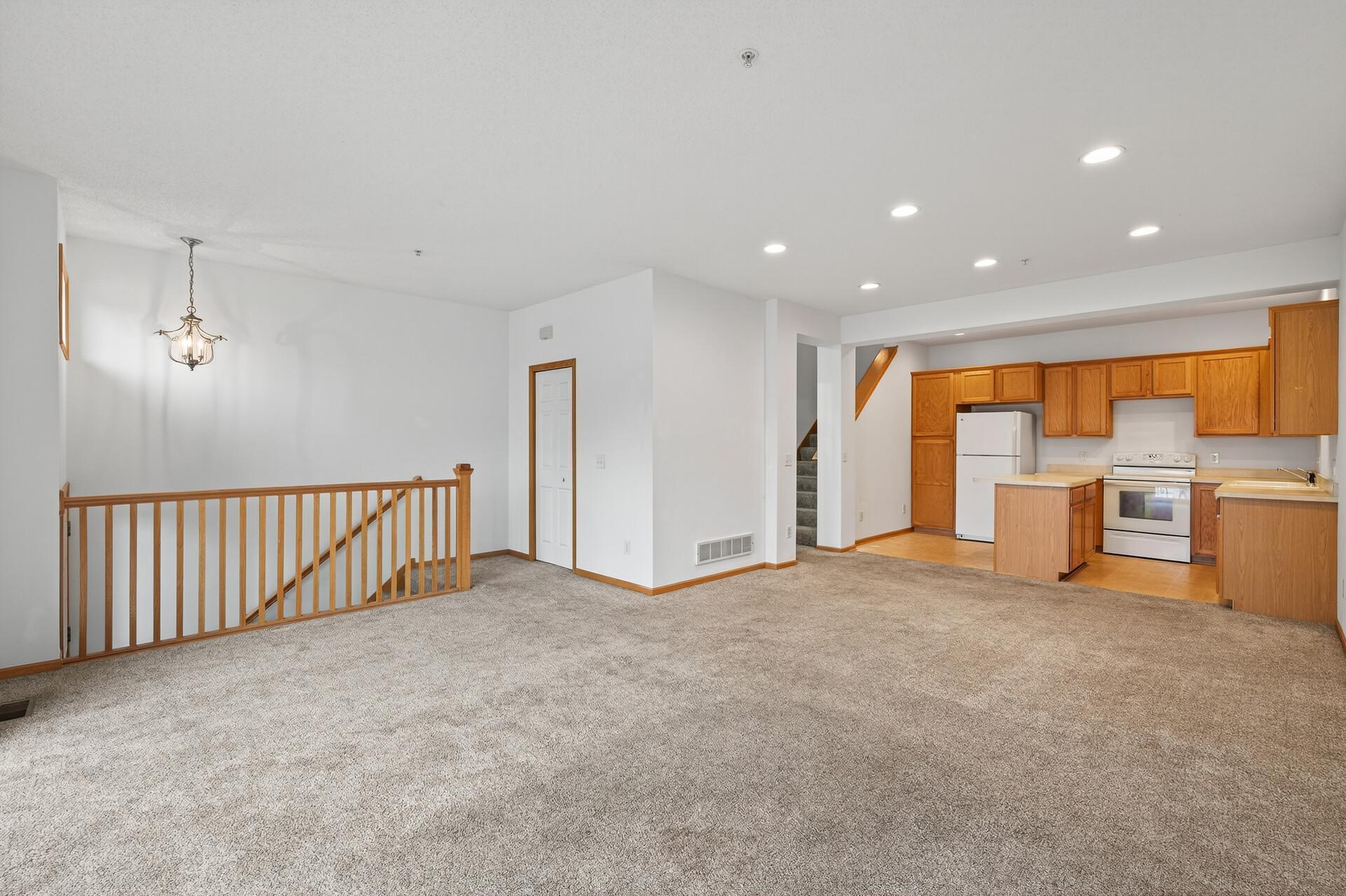 11221 Aberdeen Street NE I