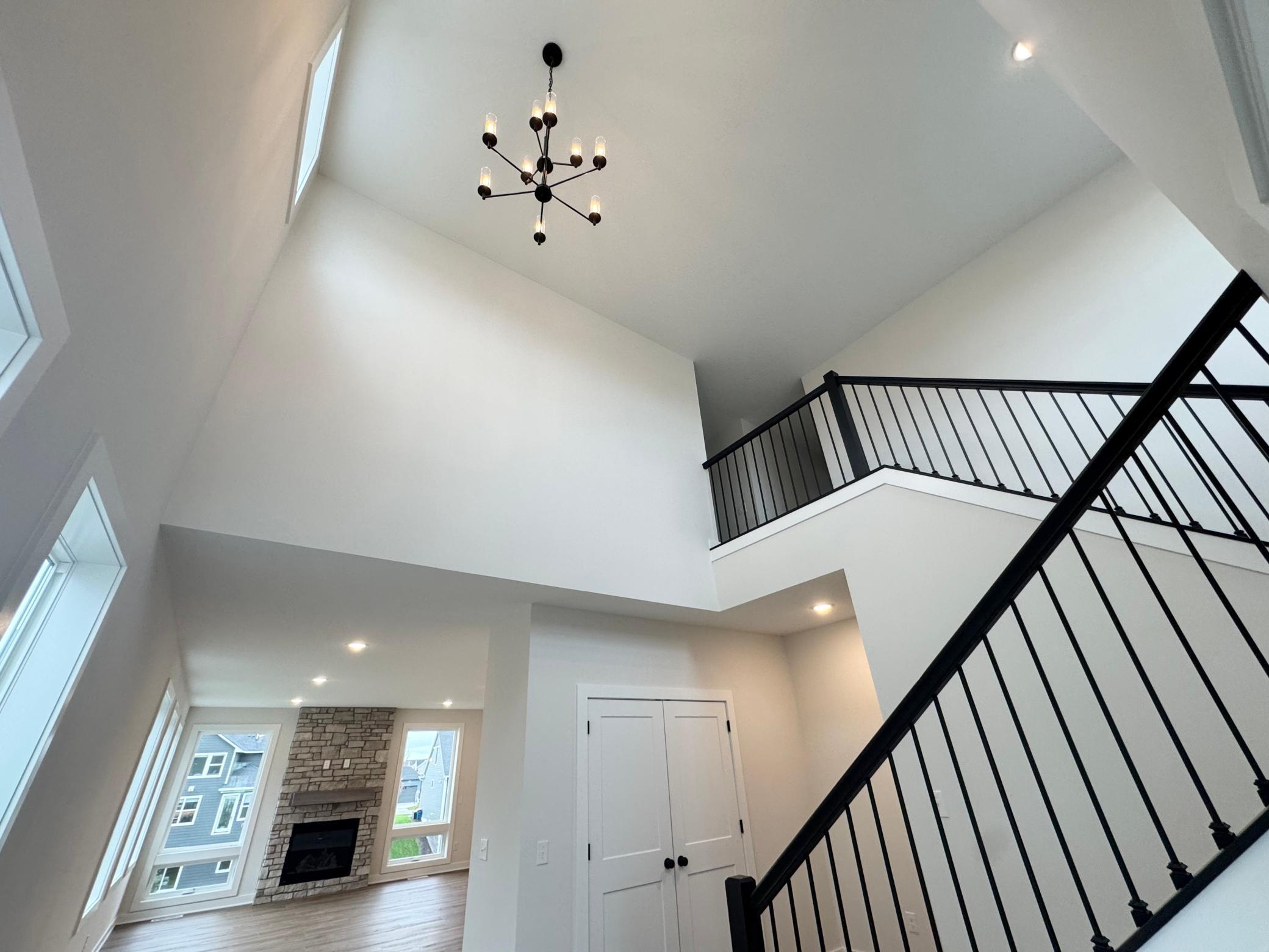 10184 Queensland Lane N