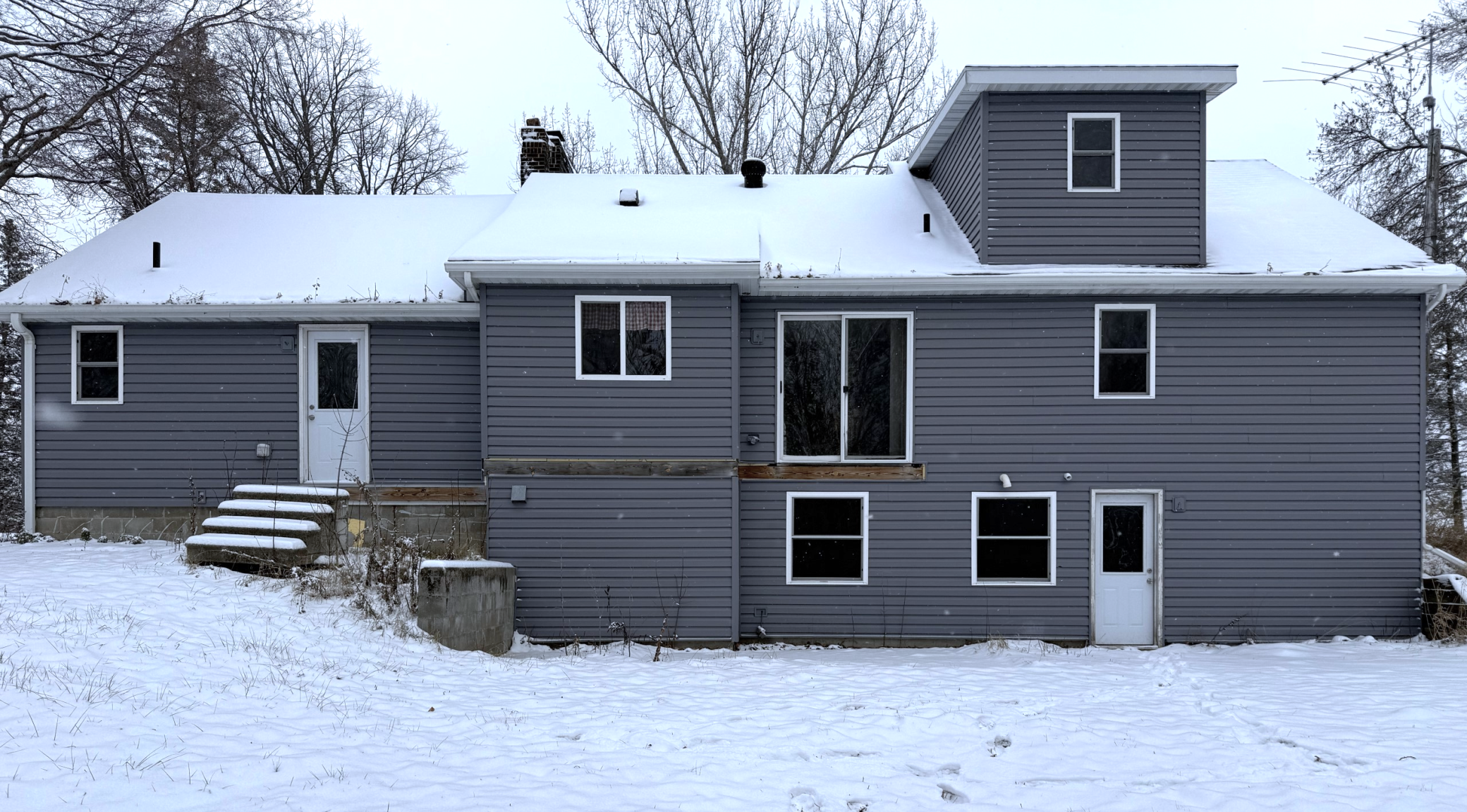 Clearbrook, Minnesota 56634, United States, 3 Bedrooms Bedrooms, ,3 BathroomsBathrooms,Residential,Active,166343