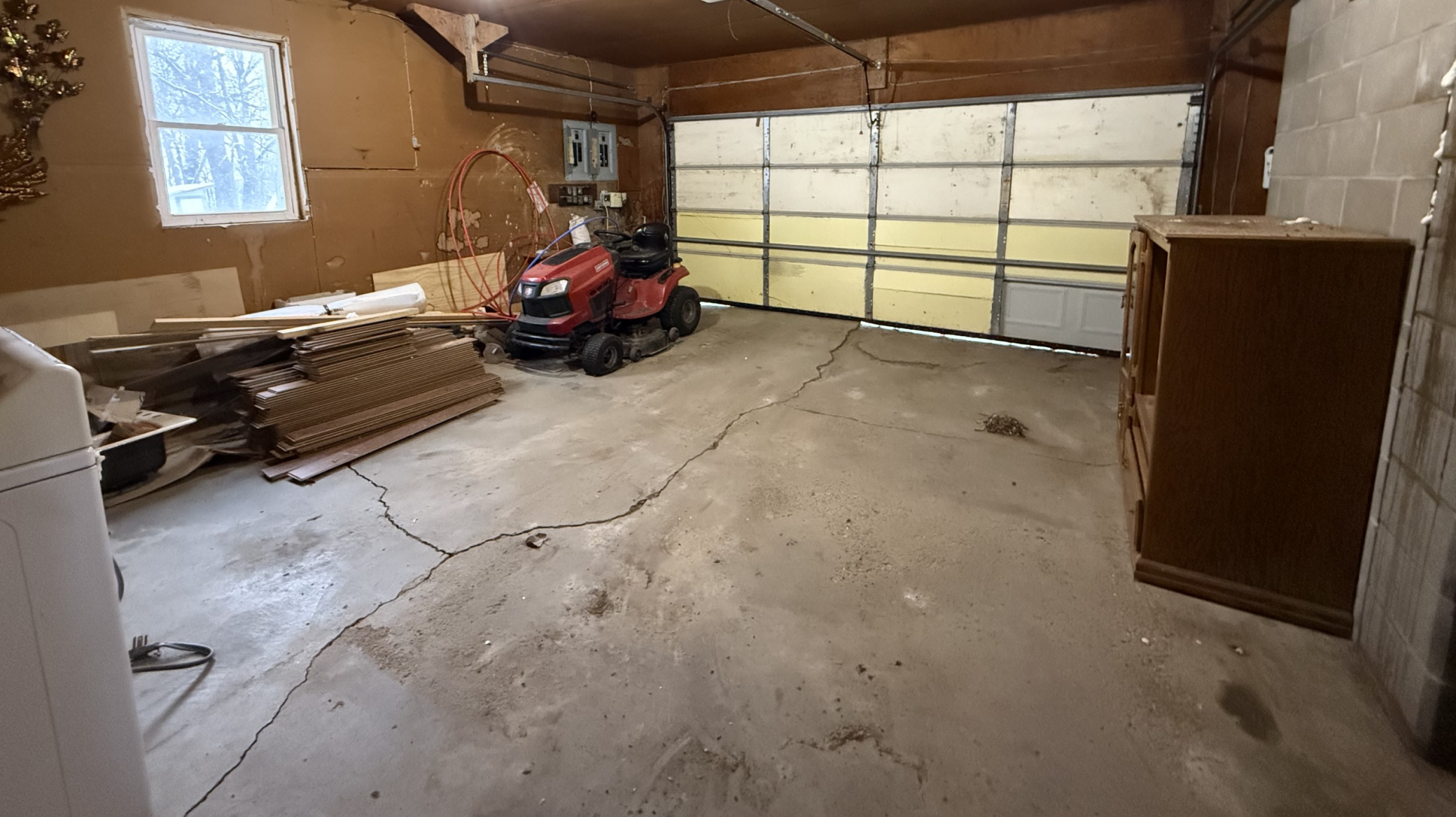 Clearbrook, Minnesota 56634, United States, 3 Bedrooms Bedrooms, ,3 BathroomsBathrooms,Residential,Active,166343