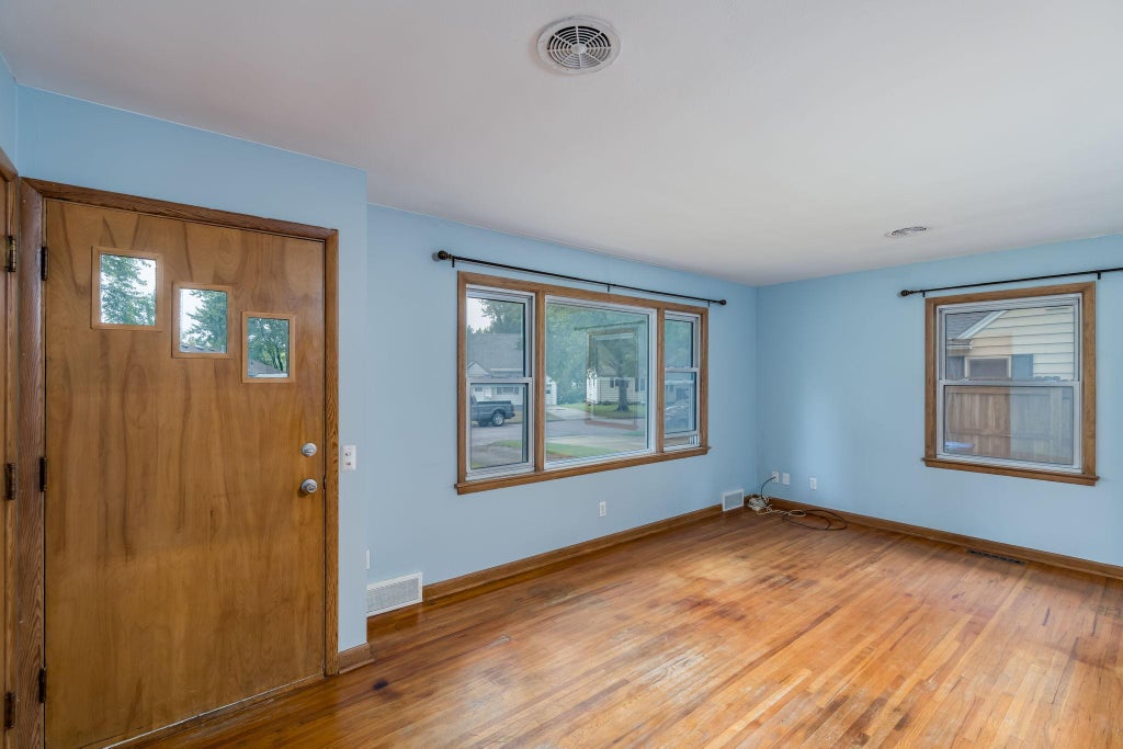 Photo of 13 Southview Drive, Mankato, MN 56001 (MLS # 7148316)