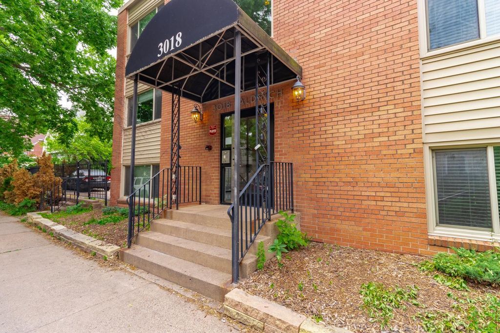 Photo of 3018 Aldrich Avenue S #12, Minneapolis, MN 55408 (MLS # 6726332)