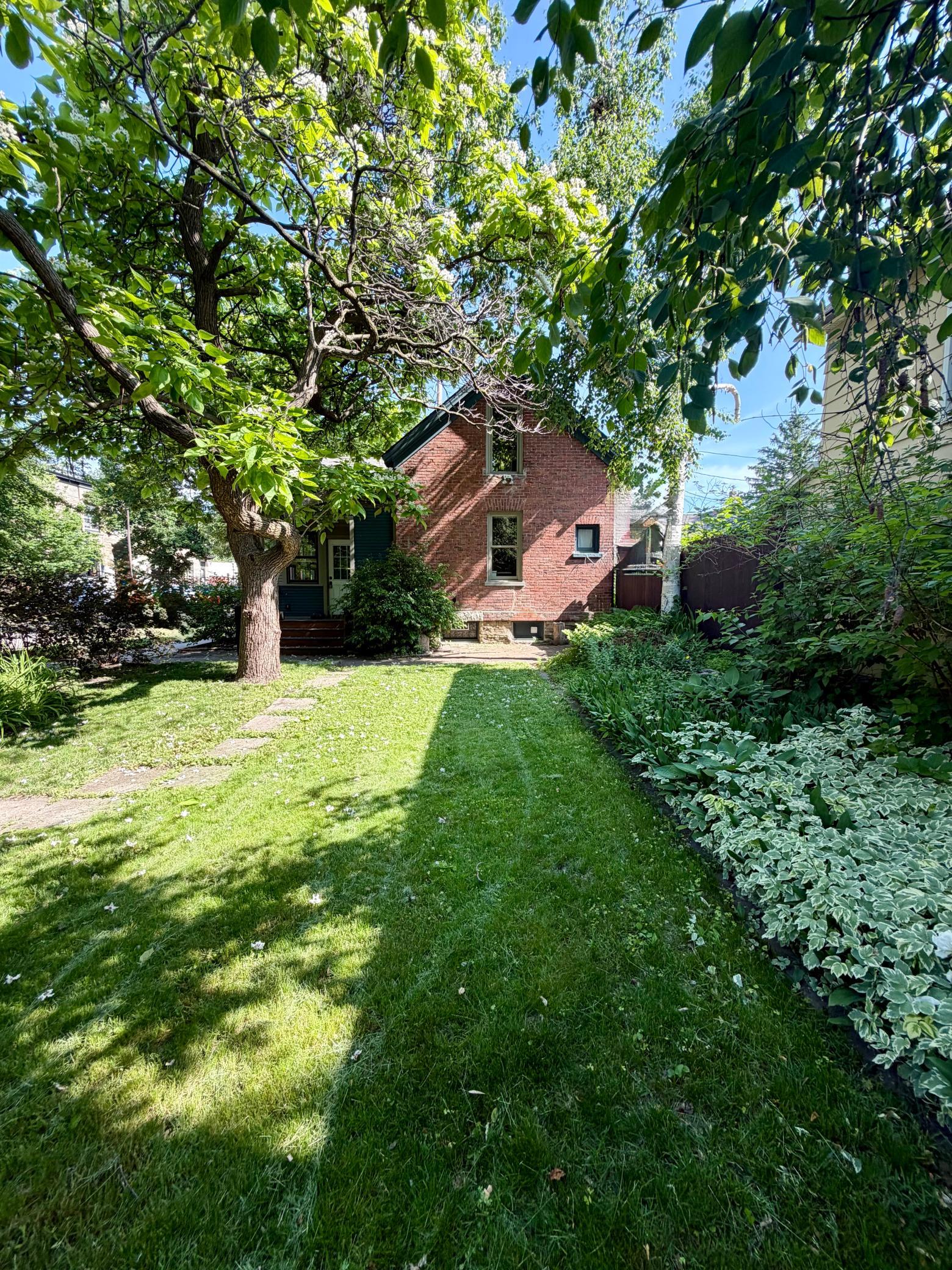 254 Western Avenue S