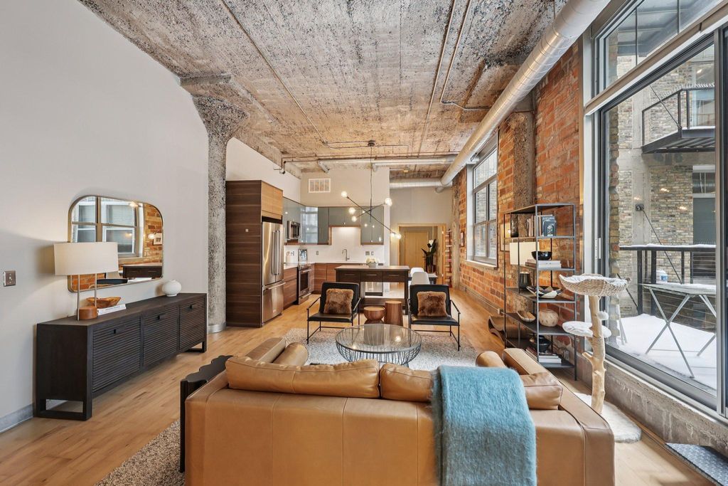 Photo of 521 S 7th Street #411, Minneapolis, MN 55415 (MLS # 7015926)