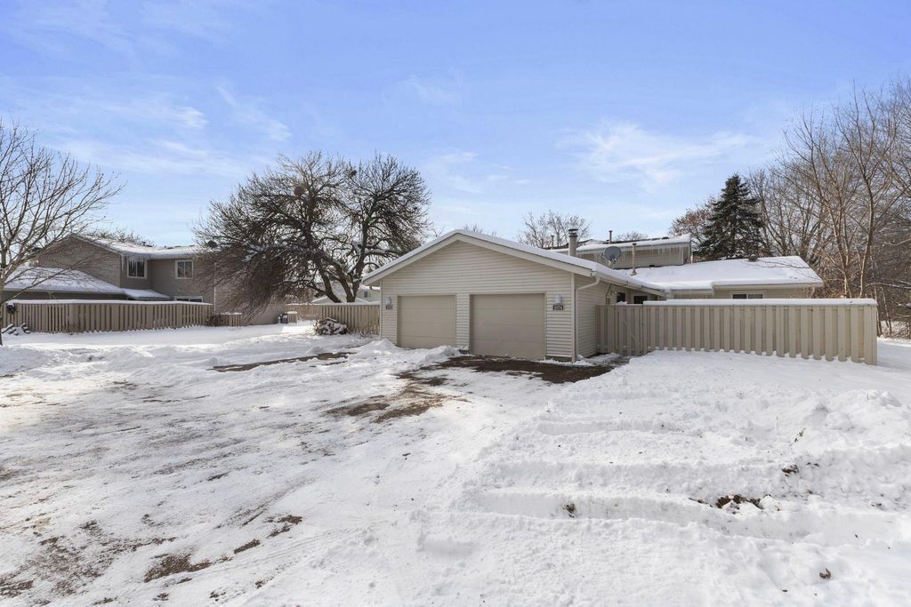 Photo of 1074 Carmel Court, Shoreview, MN 55126 (MLS # 7001086)