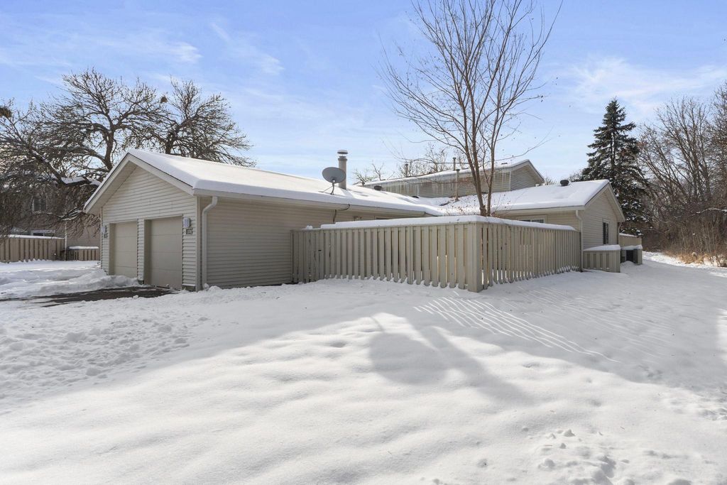 Photo of 1074 Carmel Court, Shoreview, MN 55126 (MLS # 7001086)