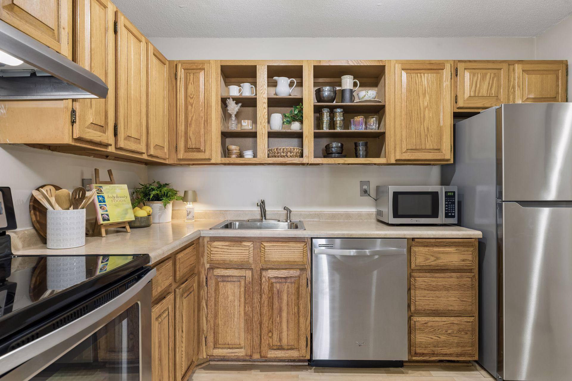 400 Groveland Avenue 1212