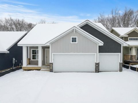7833 Ava Trail Inver Grove Heights MN 55077