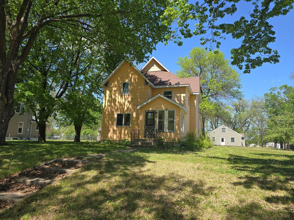 Photo of 410 E Ciro Street, Truman, MN 56088 (MLS # 7075799)