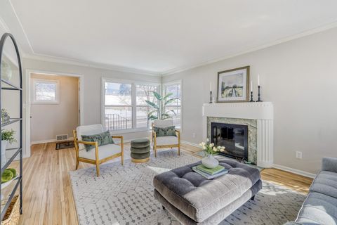 1581 Pinehurst Avenue Saint Paul MN 55116