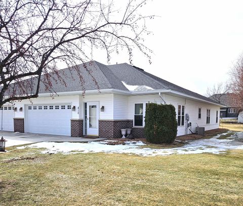 Photo of 810 2nd Street NW, New Prague, MN 56071 (MLS # 7029916)