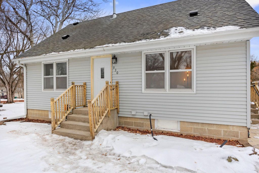 Photo of 530 4th Street N, Winsted, MN 55395 (MLS # 7019382)