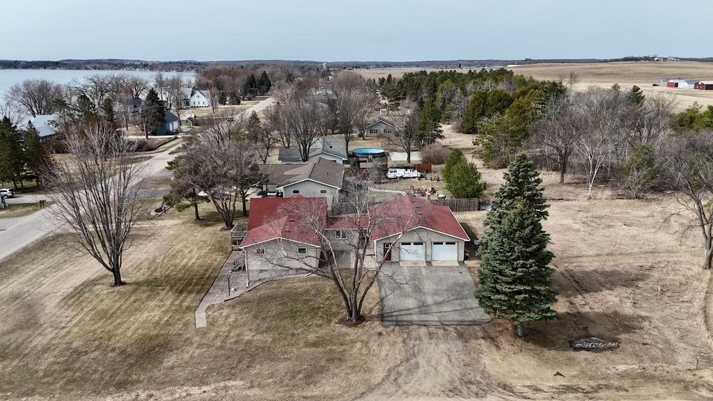 Photo of 622 N Shore Drive, Battle Lake, MN 56515 (MLS # 7045213)