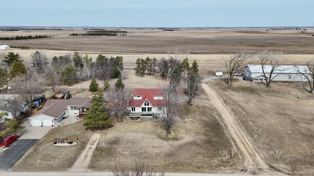 Photo of 622 N Shore Drive, Battle Lake, MN 56515 (MLS # 7045213)