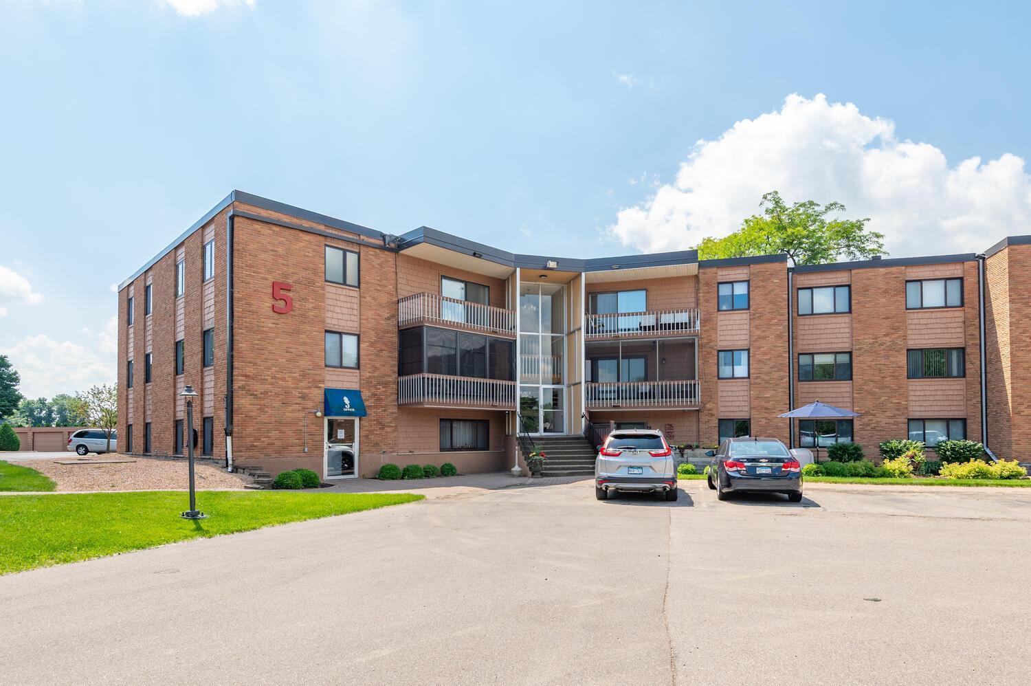 5440 Three Points Boulevard 525