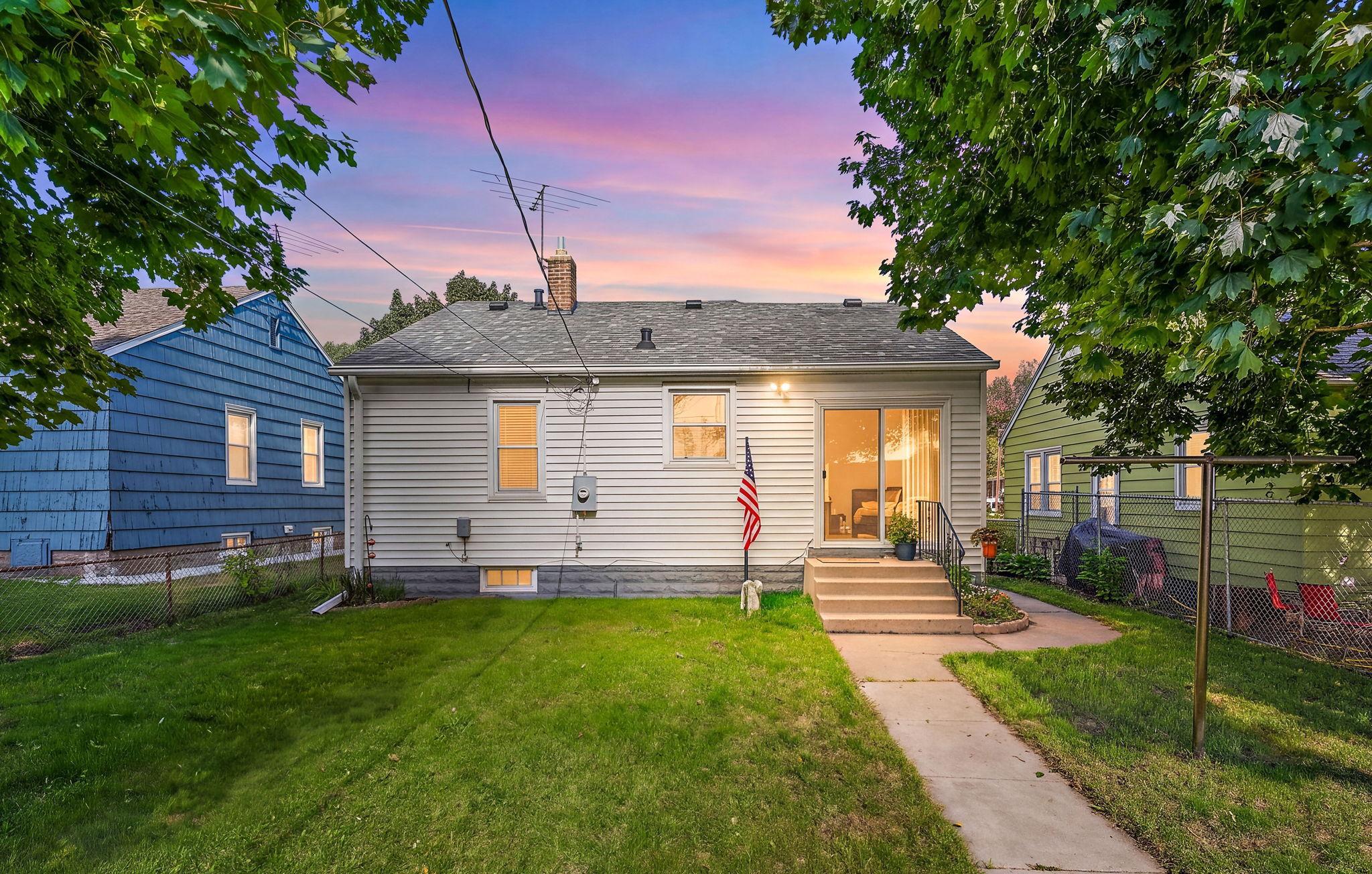 1340 3rd Street E
