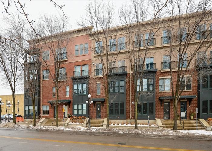 232 8th Street E 232