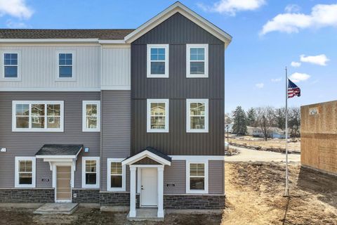 1531 Traverse Lane West Saint Paul MN 55118