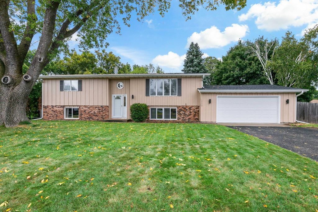 Photo of 1933 Davis Court, Shakopee, MN 55379 (MLS # 7049188)