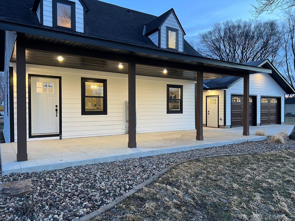 Photo of 309 Central Avenue S, Geneva, MN 56035 (MLS # 7021961)