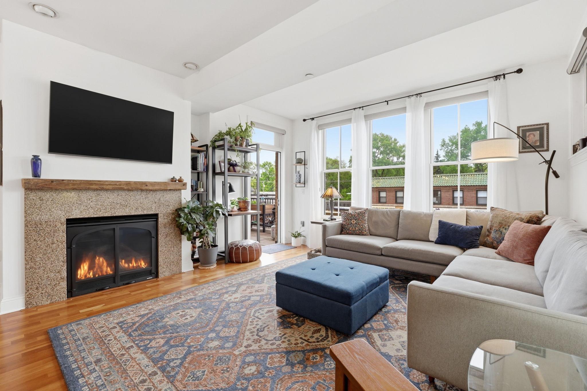 1060 Grand Avenue 203