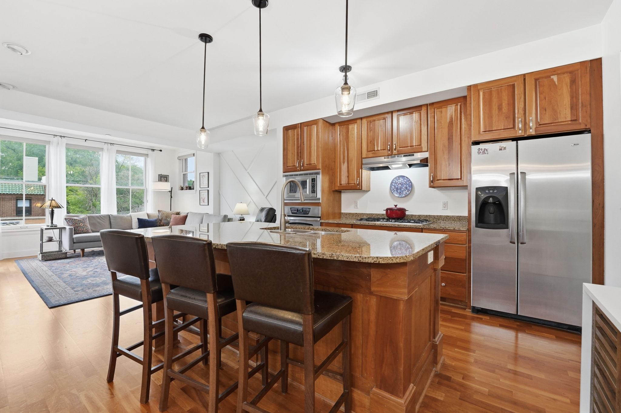 1060 Grand Avenue 203
