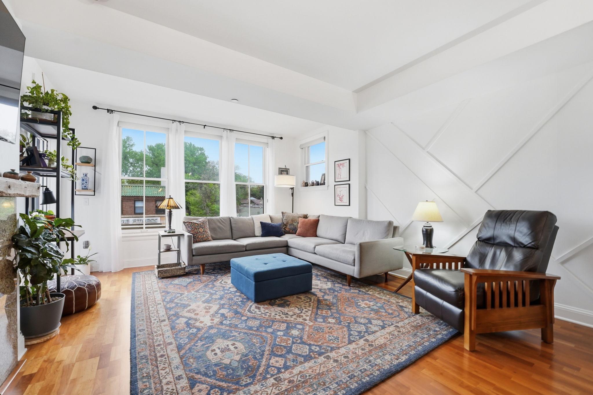 1060 Grand Avenue 203