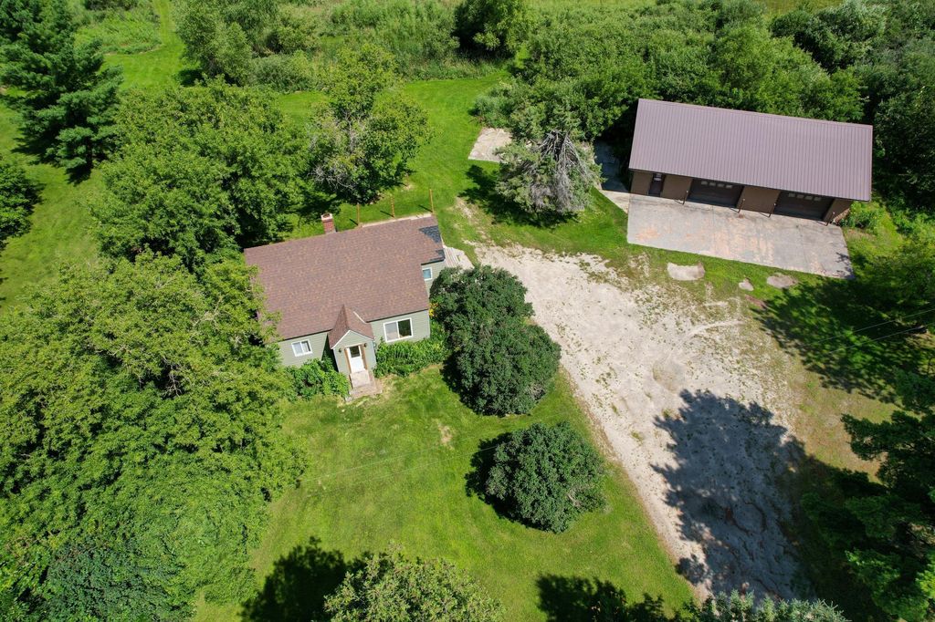 Photo of 47946 US Highway 2, Deer River, MN 56636 (MLS # 7046358)