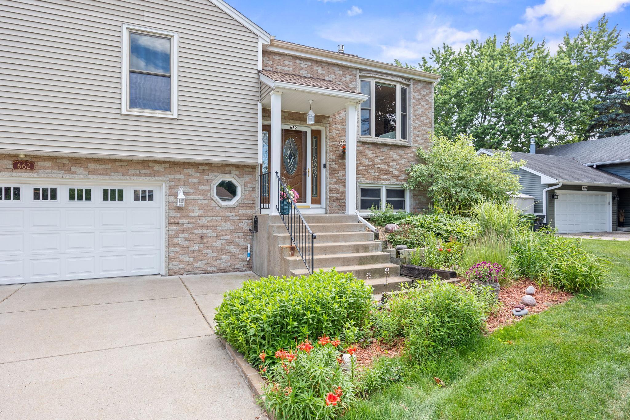 662 Pinewood Drive