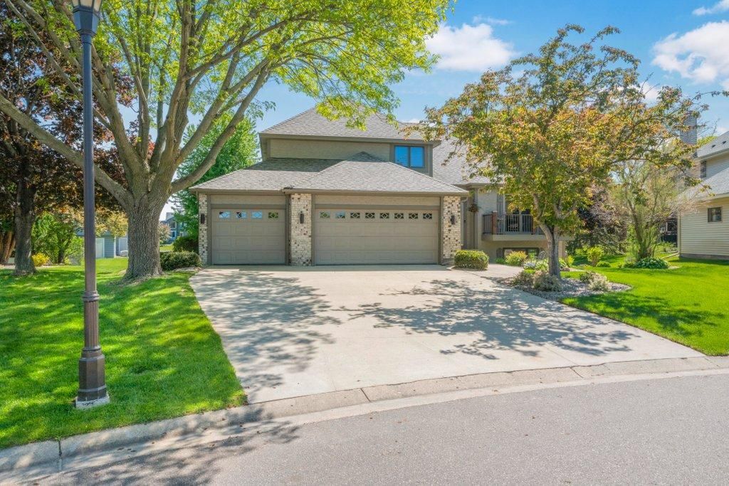 Photo of 8906 Ashley Terrace, Brooklyn Park, MN 55443 (MLS # 7114679)