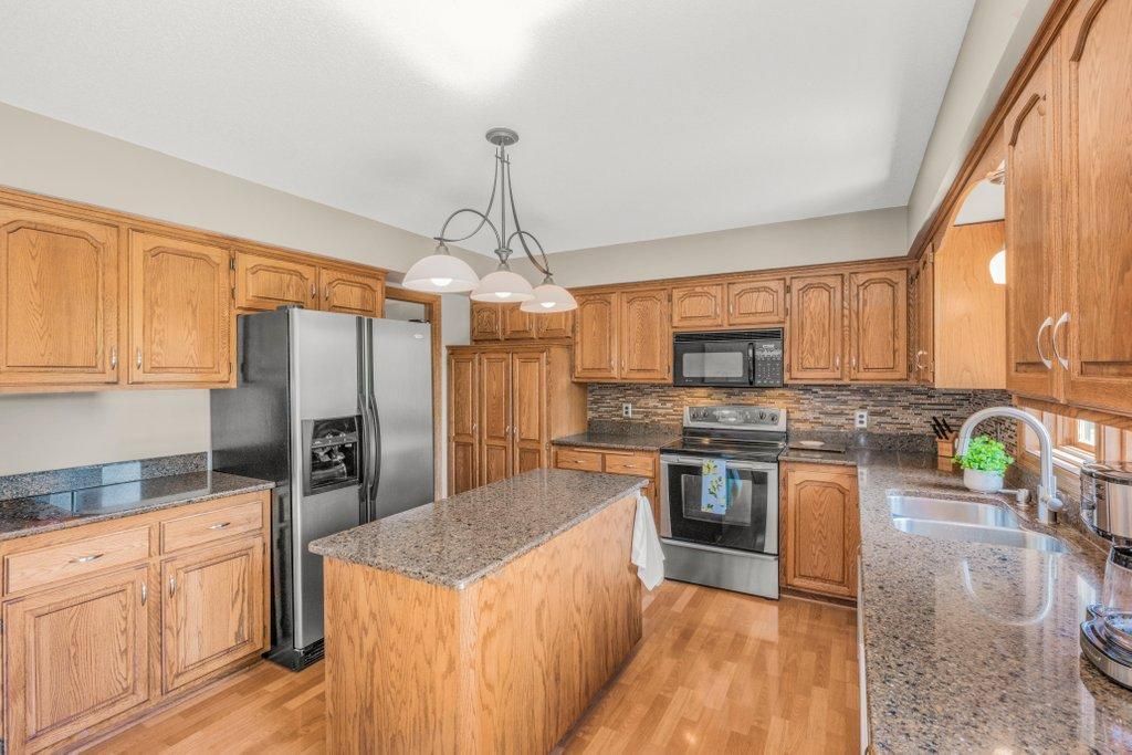 Photo of 8906 Ashley Terrace, Brooklyn Park, MN 55443 (MLS # 7114679)