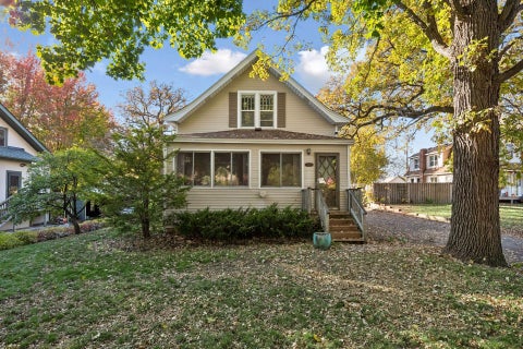 Photo of 4300 France Avenue S, Edina, MN 55410 (MLS # 7098402)