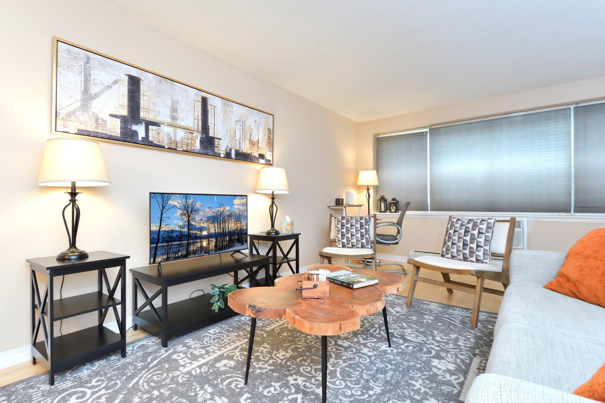 2700 W 44th Street 115