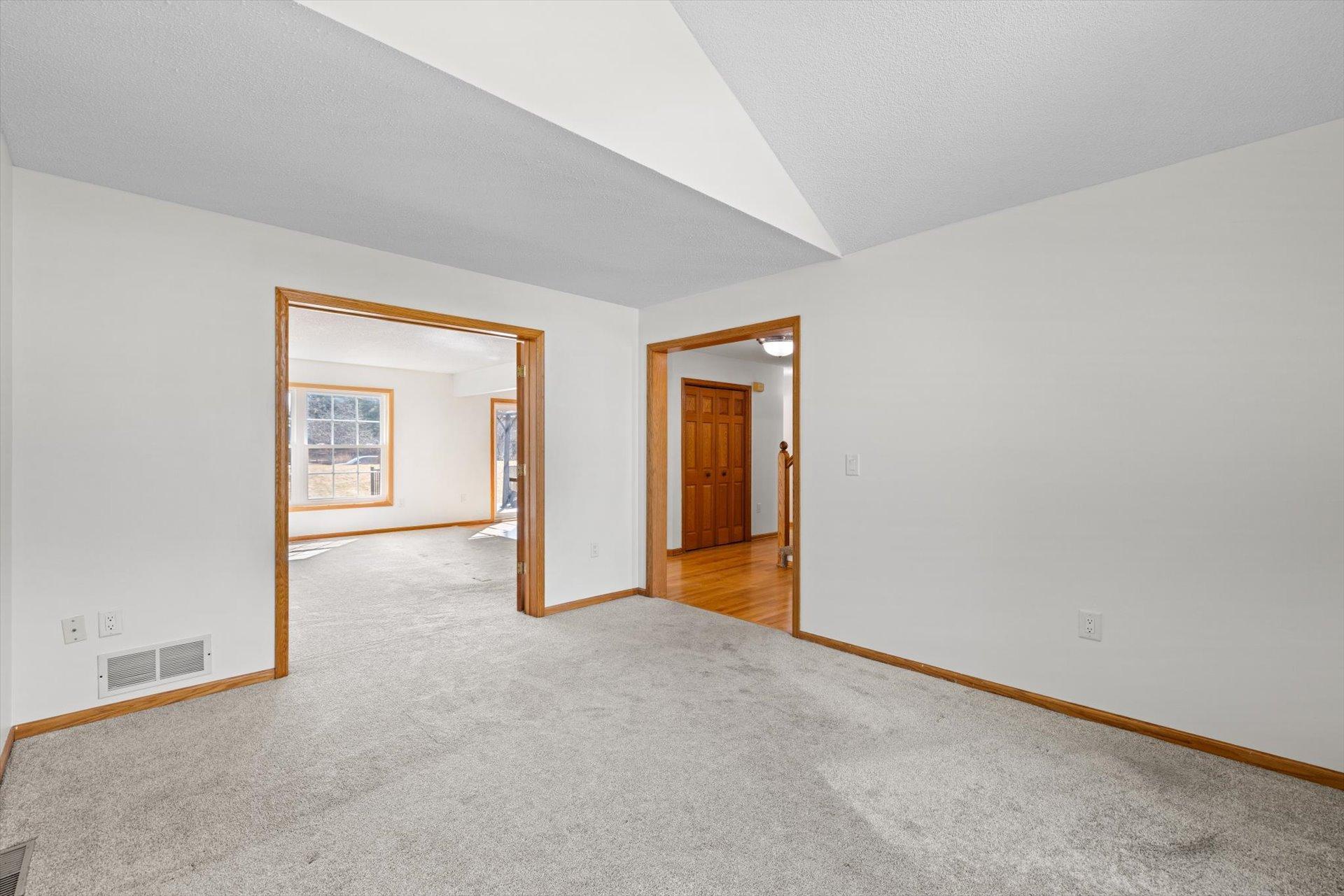 952 Moonlight Drive