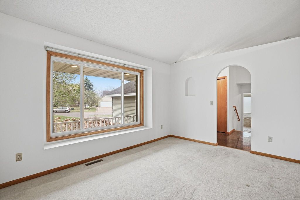 Photo of 14230 Tungsten Street NW, Anoka, MN 55303 (MLS # 7058065)