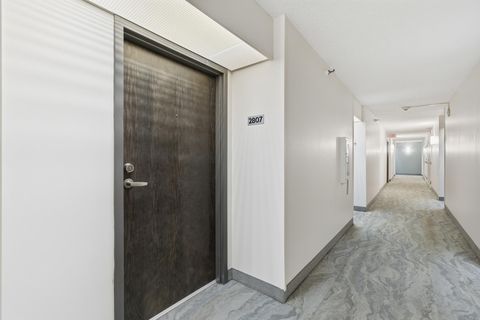 78 10th Street E 2807 Saint Paul MN 55101