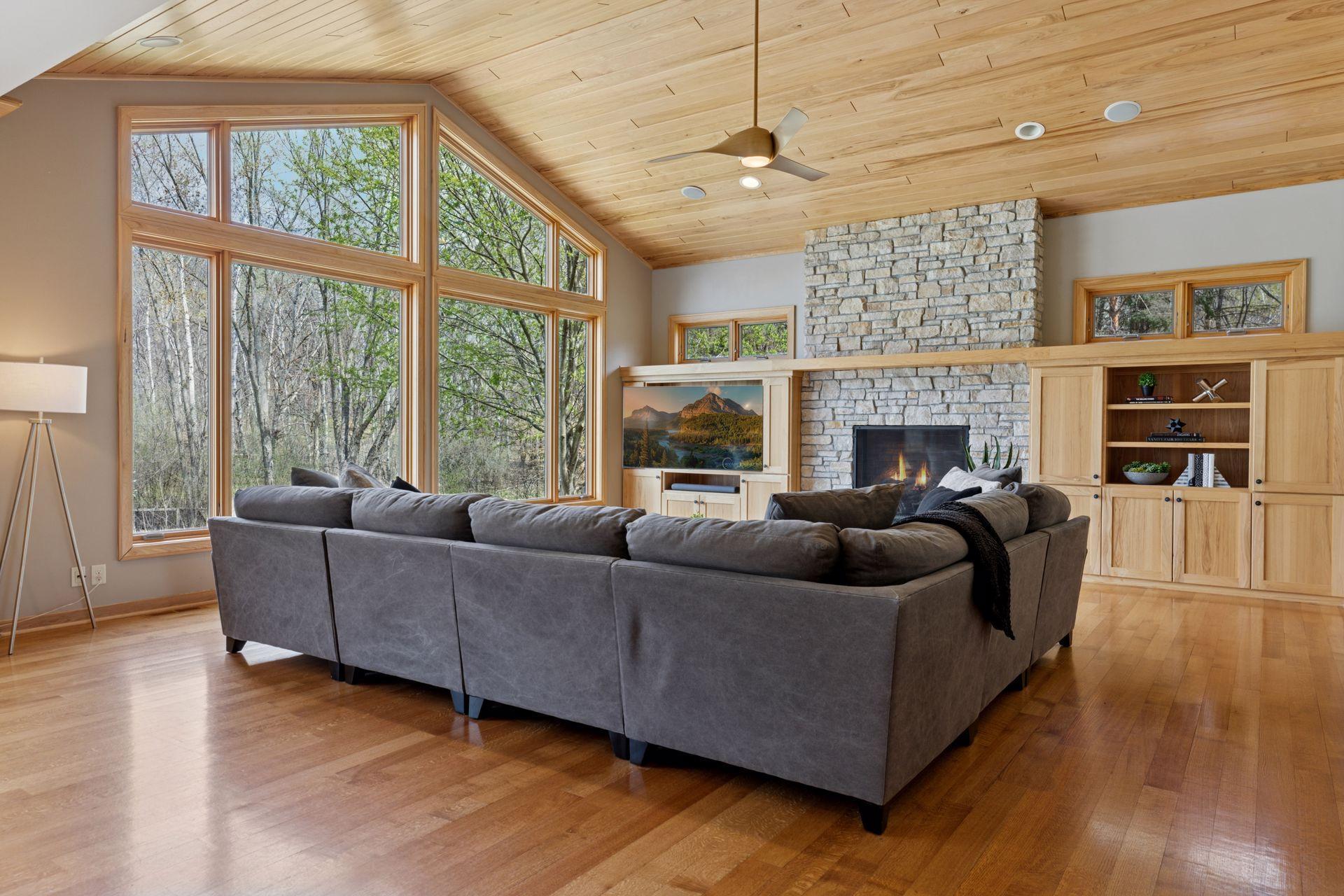 2200 Tamarack Drive