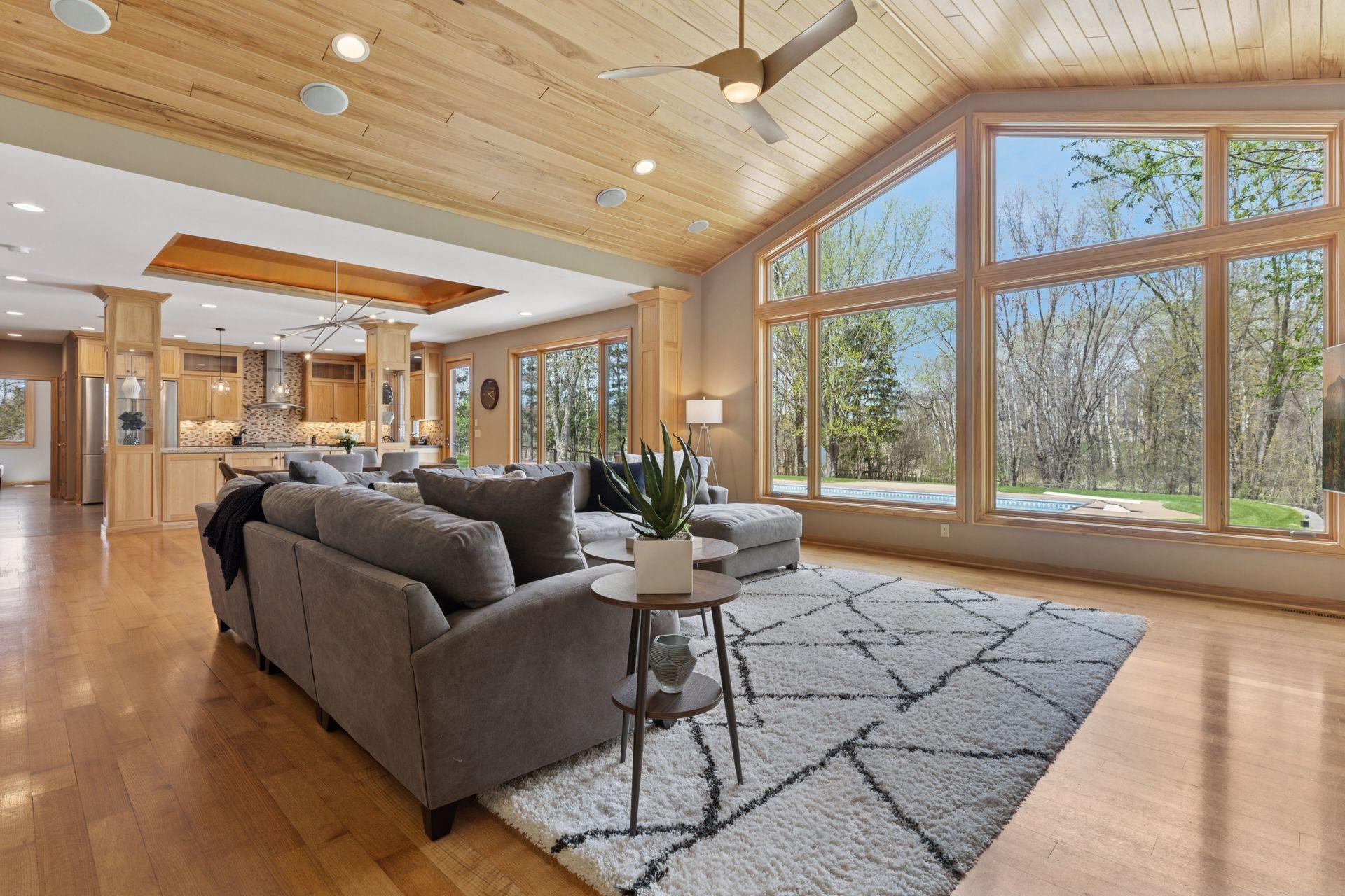 2200 Tamarack Drive