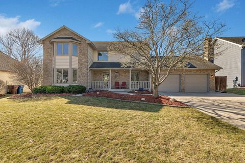 Photo of 13937 95th Avenue N, Maple Grove, MN 55369 (MLS # 7058443)