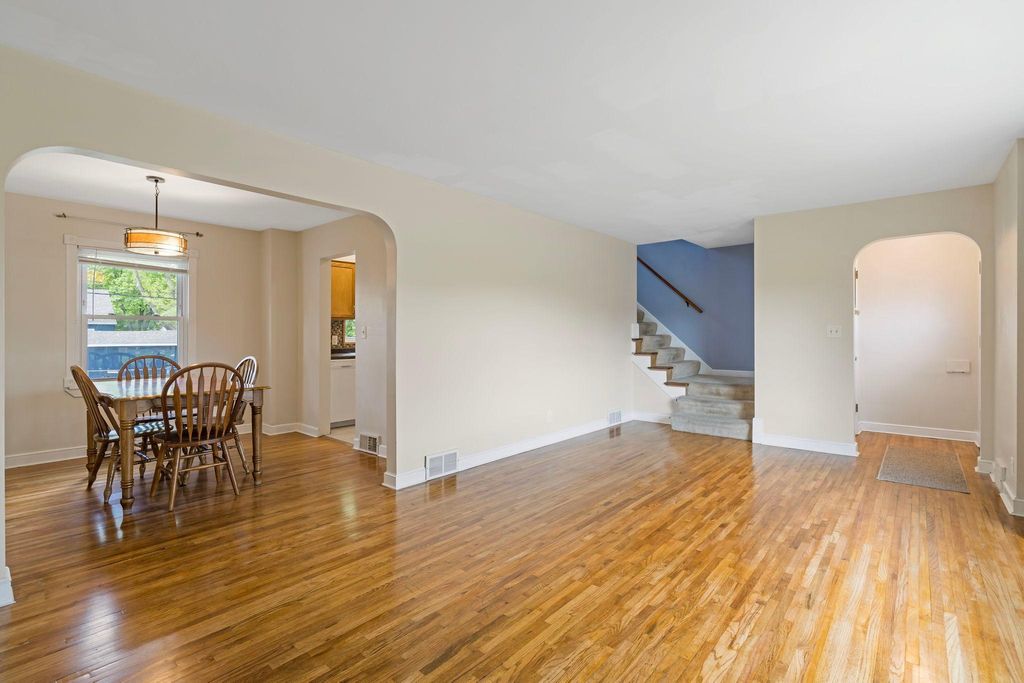 Photo of 3653 Lee Avenue N, Robbinsdale, MN 55422 (MLS # 7069811)