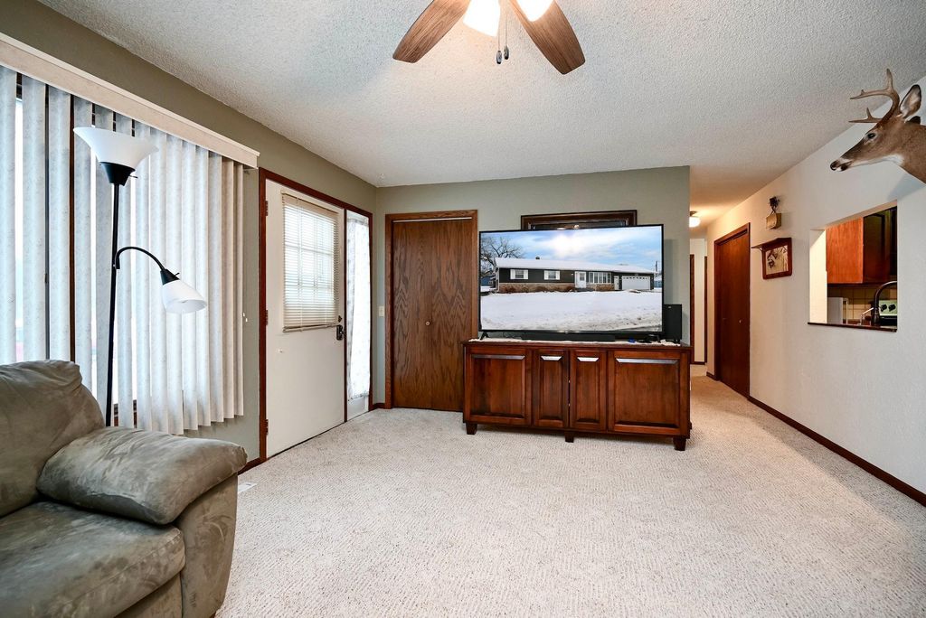 Photo of 624 7th Street W, Wabasha, MN 55981 (MLS # 7005654)