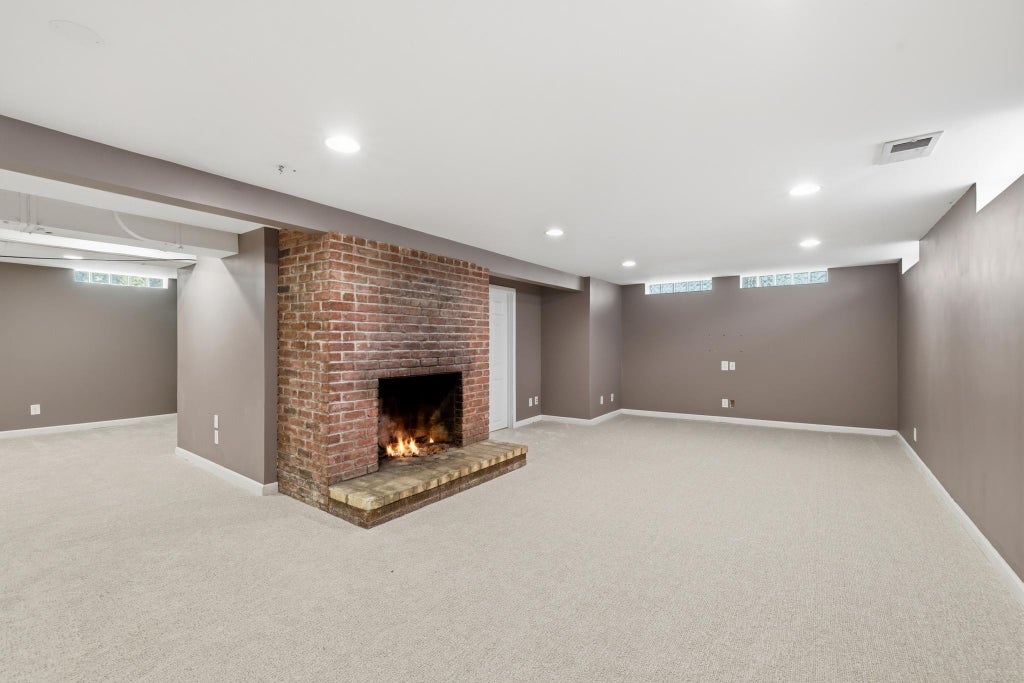 Photo of 3131 Parkview Boulevard, Robbinsdale, MN 55422 (MLS # 7105395)