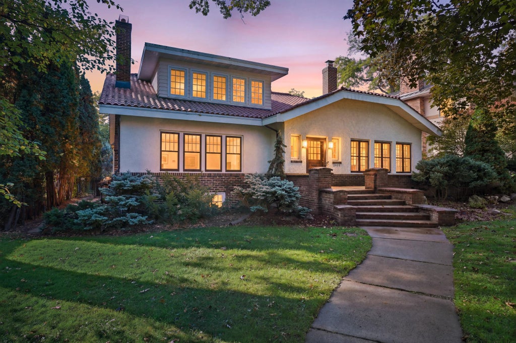Photo of 2409 W 22nd Street, Minneapolis, MN 55405 (MLS # 7143616)