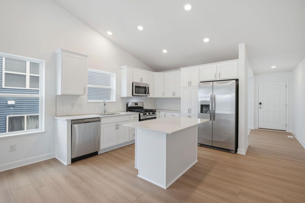 Photo of 142 Ridgeview Lane, Elko New Market, MN 55020 (MLS # 7046369)