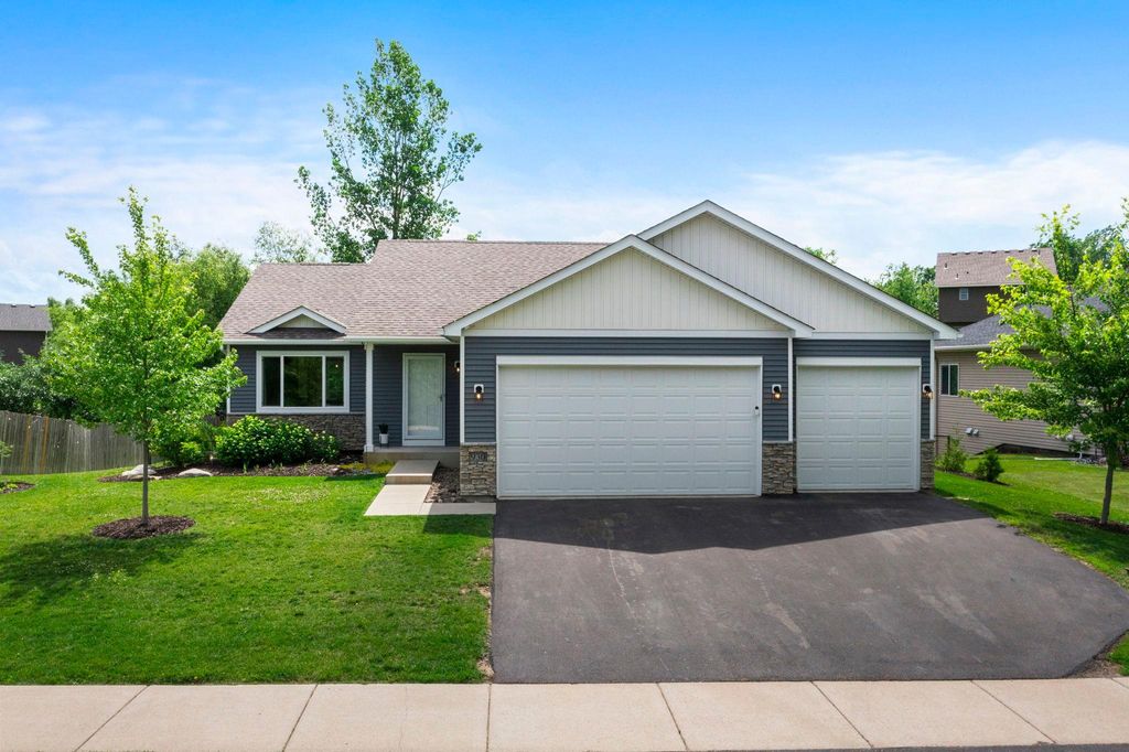 Photo of 930 Breckenridge Lane, Montrose, MN 55363 (MLS # 7084990)