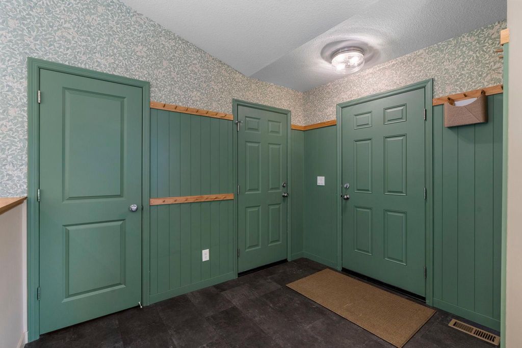 Photo of 930 Breckenridge Lane, Montrose, MN 55363 (MLS # 7084990)