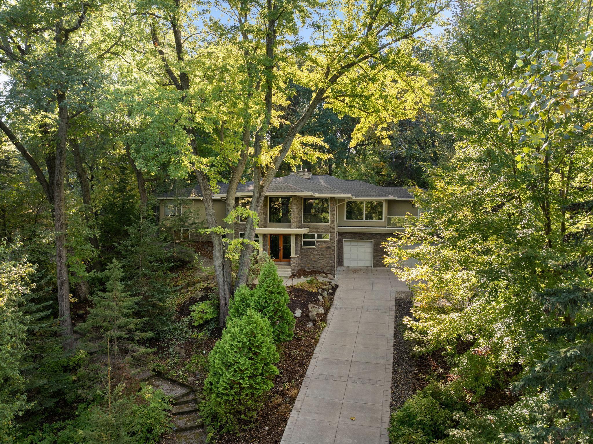 2200 Black Oak Drive