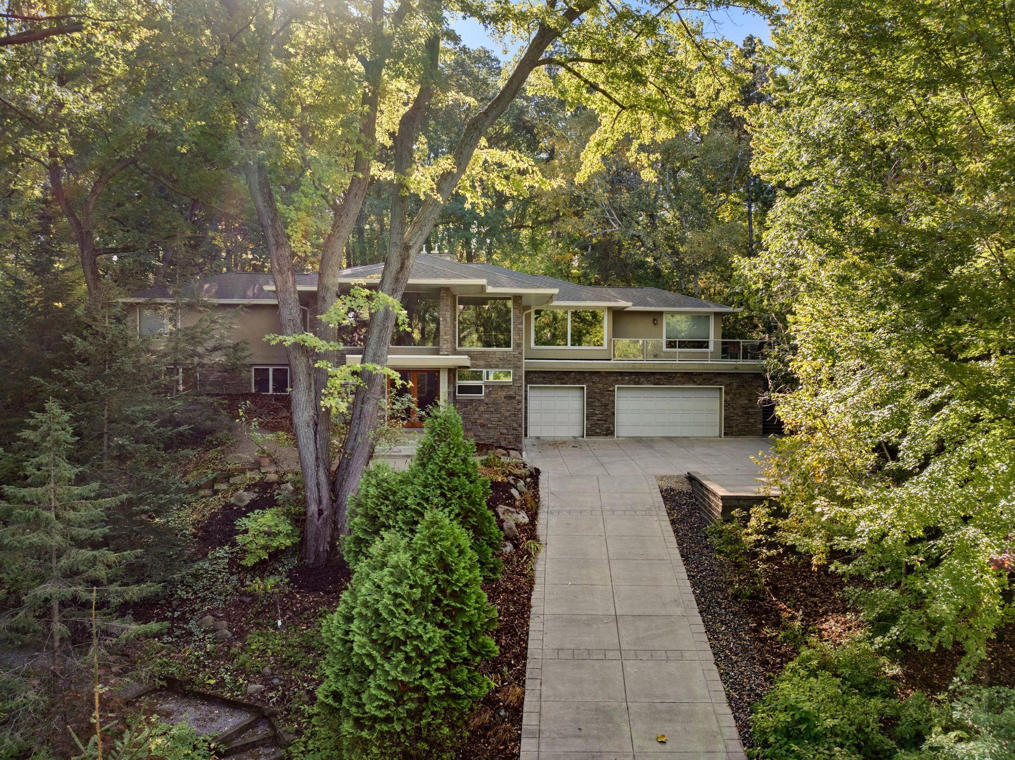 2200 Black Oak Drive