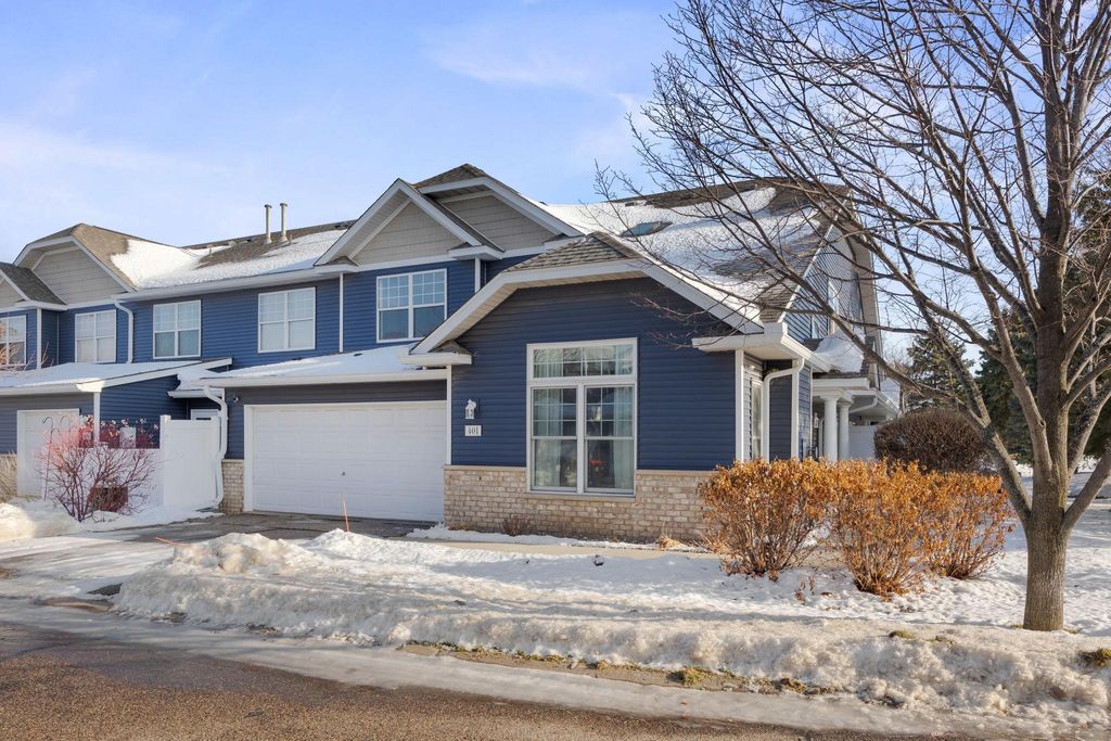Photo of 401 Hickory Lane N, Oakdale, MN 55128 (MLS # 7000327)
